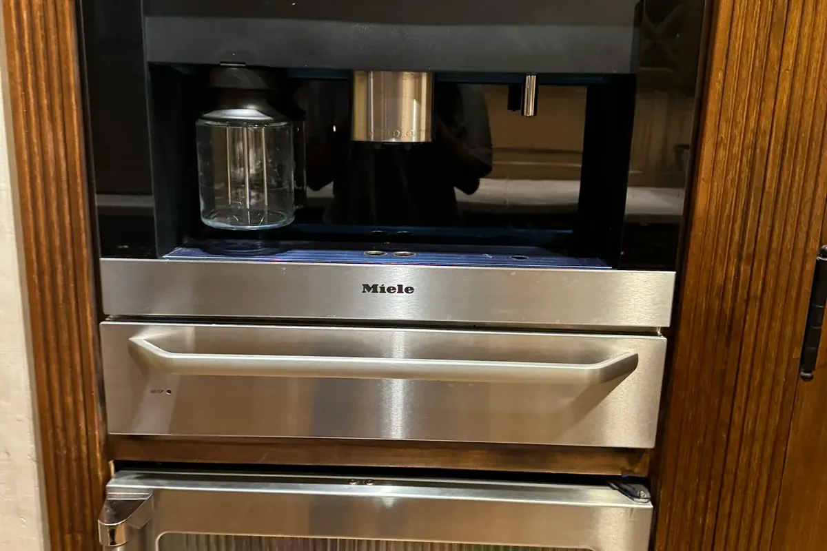 Built-in luxury refrigeration column serviced by Appliance Repair Now
